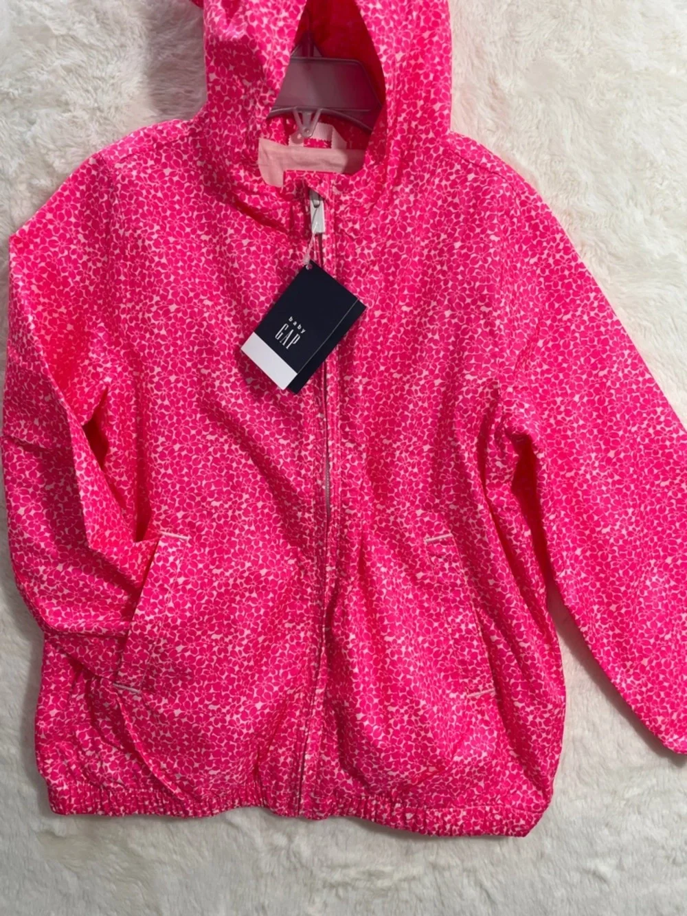 GAP bright hot